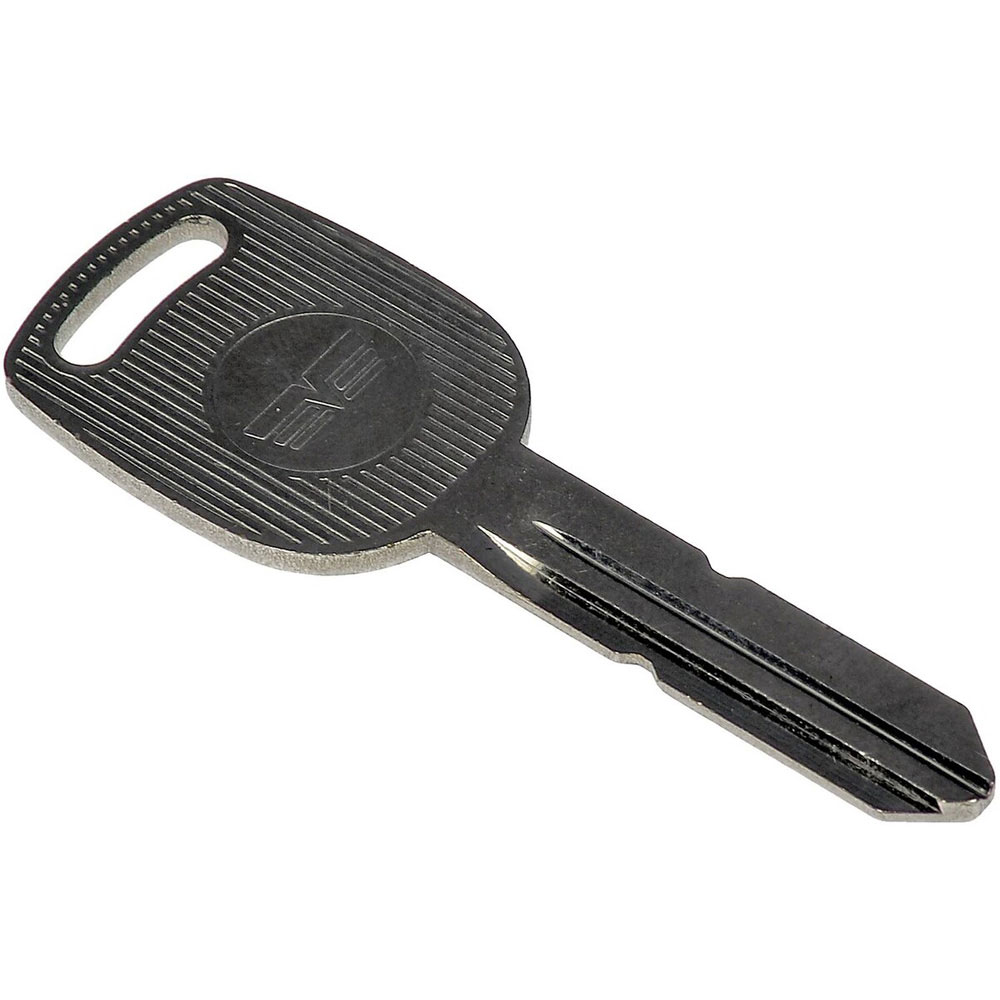 924-5336 HD Solutions Series Key Blank - Heavy Duty Key Blank - Key Blank - Heavy Duty Key Blank - Ignition Lock Key - Need a new or spare key? These keys are designed for use on specific vehicles. Check the application notes and attributes to ensure you select the proper key for your vehicle. - Peterbilt 335 2010-05, Peterbilt 348 2021-10, Peterbilt 389 2022-08