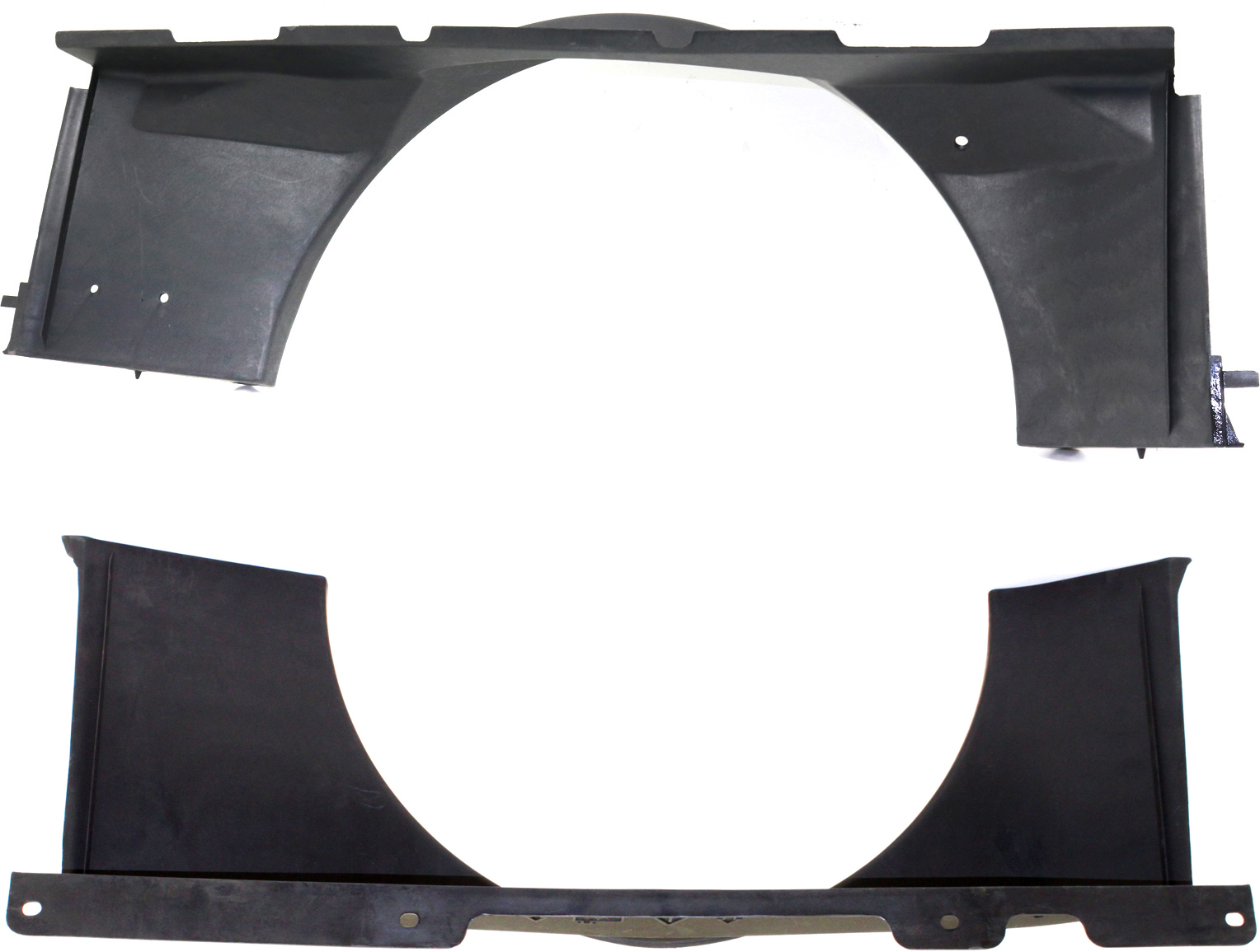 thumbnail image 2 of Universal 26x19 Aluminum Radiator Fan Shroud With 16-inch Chrome Fan - 2600 CFM 2 of 3