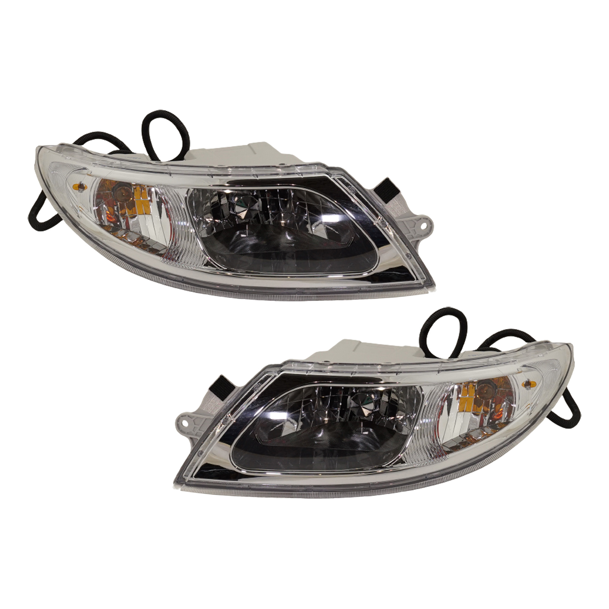 Replacement® 2016 International 4300 - Driver and Passenger Side Halogen Headlight, With bulb(s), OE Replacement SET-RI10010021-HD