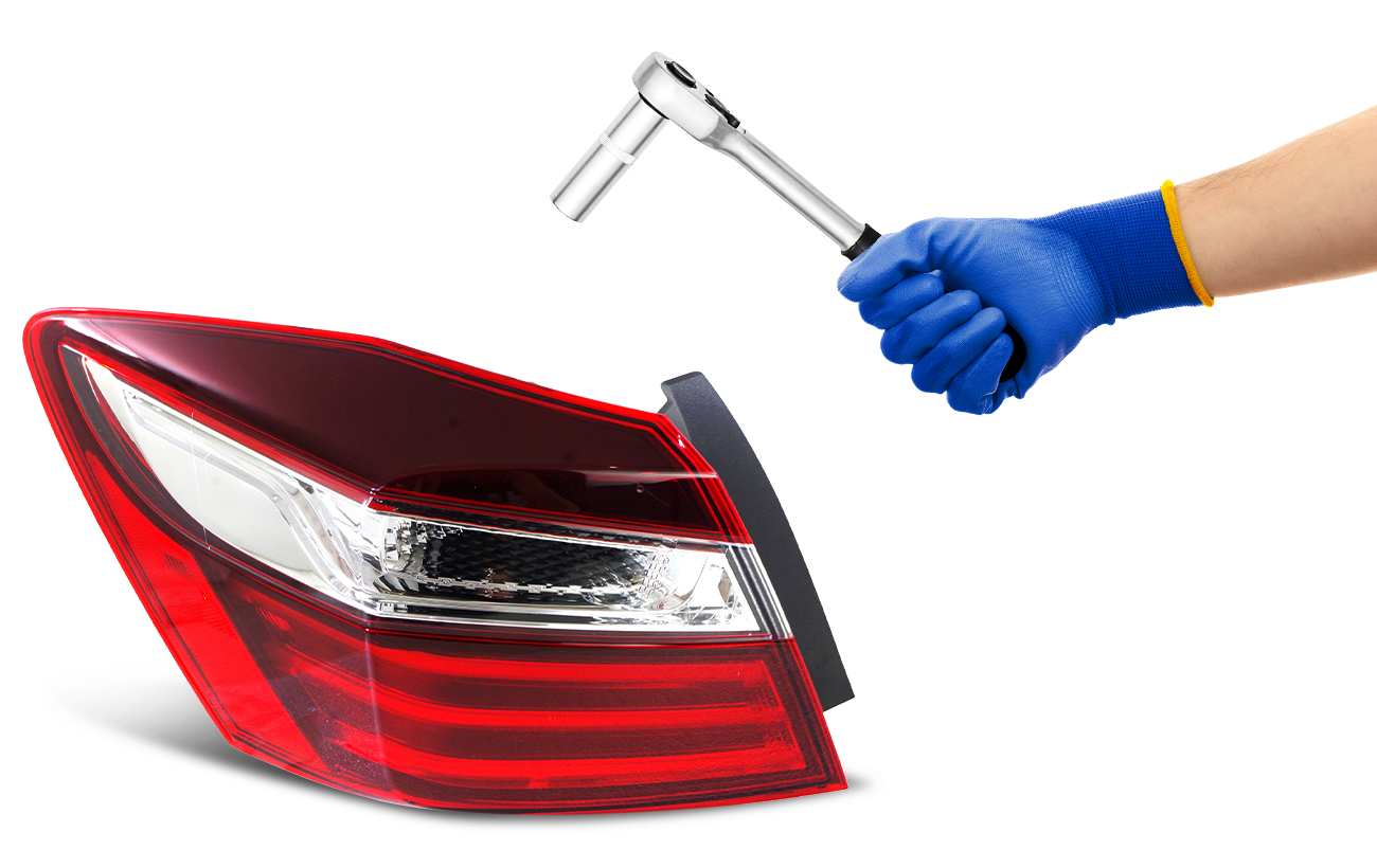 Tail Light Replacement & Installation Service