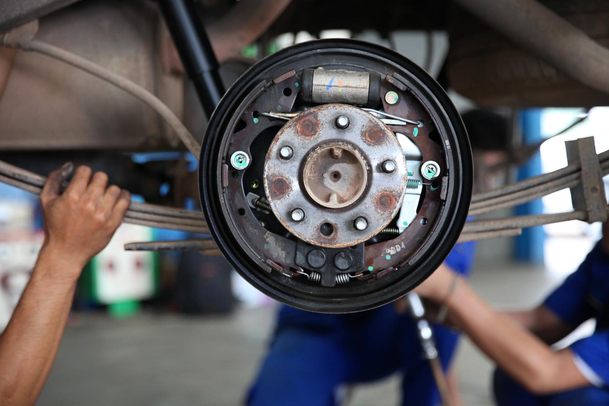 Guide to Brake Maintenance: Replacement Costs and Warning Signs